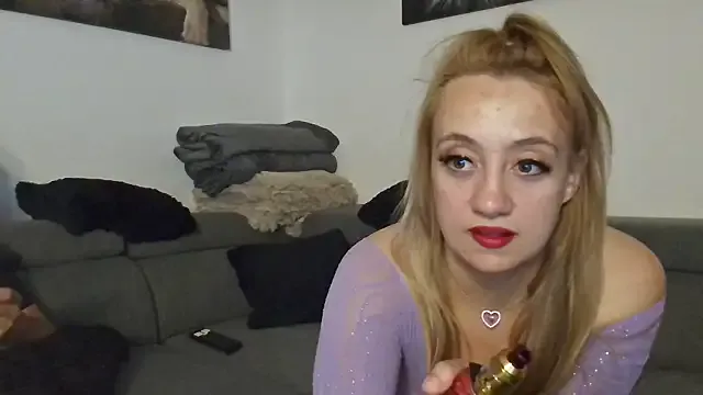 LadyKatia25 – webcam model profile photo Image 17