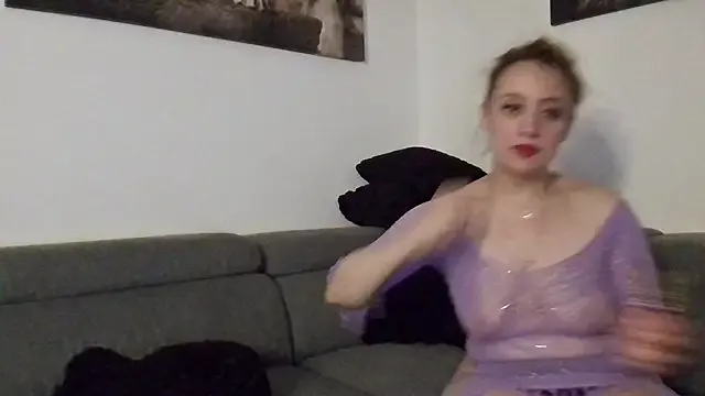 LadyKatia25 – webcam model profile photo Image 9