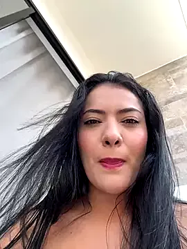 MartinaWolf – webcam model profile photo Image 4