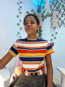 SkyLumen – webcam model profile photo Image 10