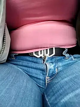 AmyBelmontt – webcam model profile photo Image 14