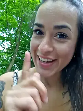 KaraNoir – webcam model profile photo Image 4