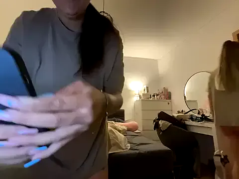 HanniRoss – webcam model profile photo Image 14