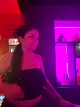 HanniRoss – webcam model profile photo Image 16