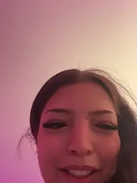 HanniRoss – webcam model profile photo Image 3