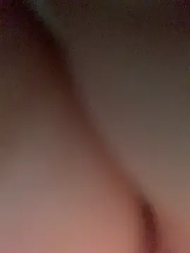 LillyPark – webcam model profile photo Image 4