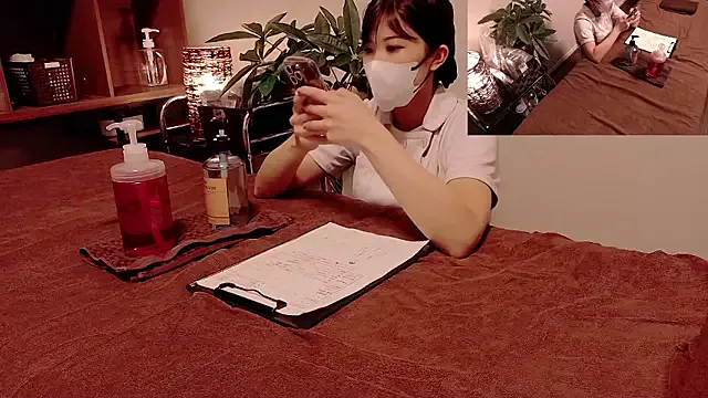 alanna_Micheles – webcam model profile photo Image 2