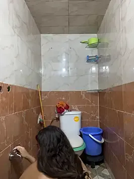 AmyBelmontt – webcam model profile photo Image 18