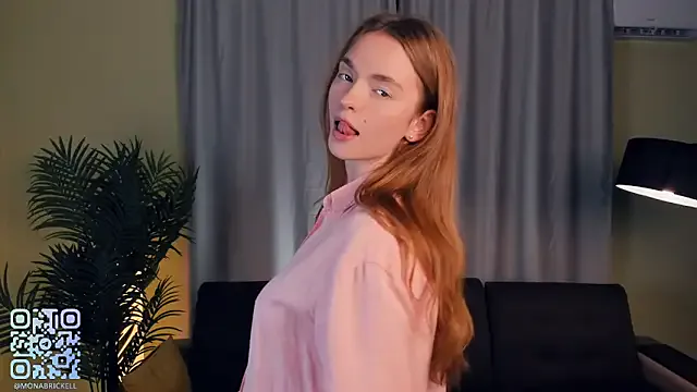 LoveLillyy – webcam model profile photo Image 16