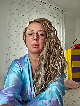 SofieLee – webcam model profile photo Image 15