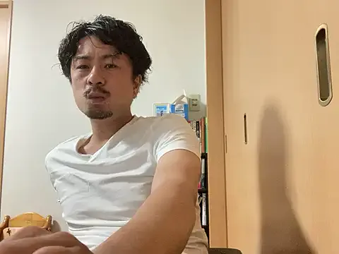 itsme_LEON – webcam model profile photo Image 13