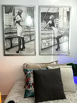 LiaSummerr – webcam model profile photo Image 4