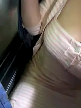 SophieBlaake – webcam model profile photo Image 9