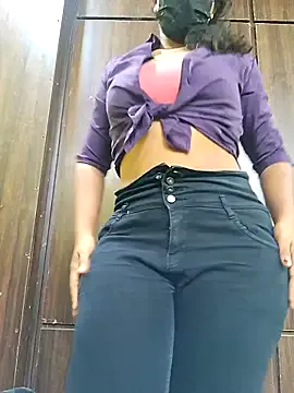 Akiravega – webcam model profile photo Image 9