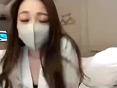 TaraHunter – webcam model profile photo Image 8