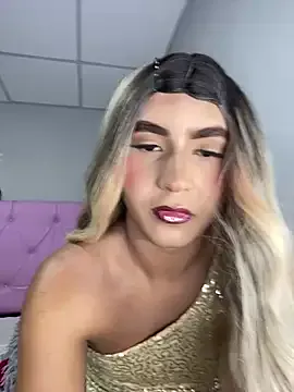 ClaraVanessa – webcam model profile photo Image 11