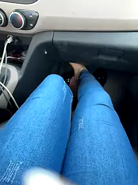 CassieGil – webcam model profile photo Image 16