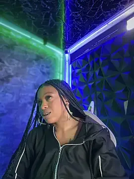 AmyBelmontt – webcam model profile photo Image 11