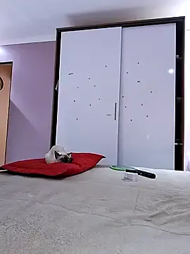 EmiilyAdams_ – webcam model profile photo Image 11