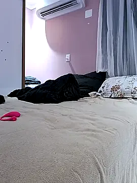 EmiilyAdams_ – webcam model profile photo Image 6