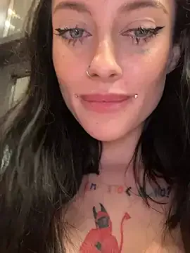 NatallieLynn – webcam model profile photo Image 10