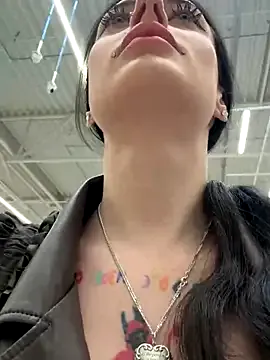 NatallieLynn – webcam model profile photo Image 12