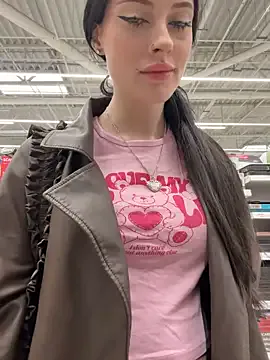 NatallieLynn – webcam model profile photo Image 14