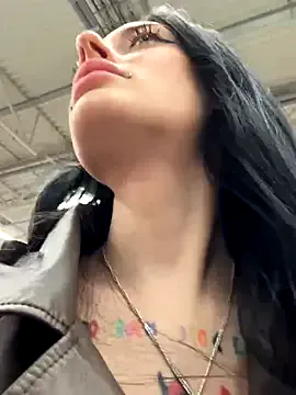 NatallieLynn – webcam model profile photo Image 15