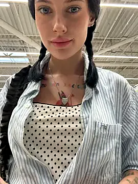 NatallieLynn – webcam model profile photo Image 18