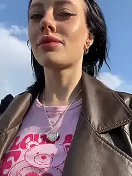 NatallieLynn – webcam model profile photo Image 2