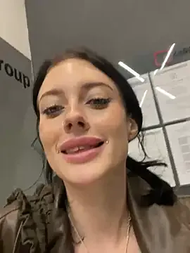 NatallieLynn – webcam model profile photo Image 5