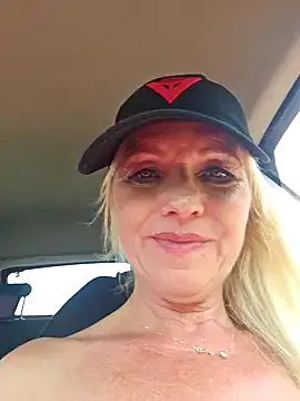 GreciaMorgan – webcam model profile photo Image 4