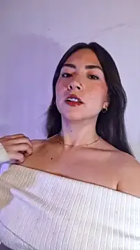 GreciaMorgan – webcam model profile photo Image 2