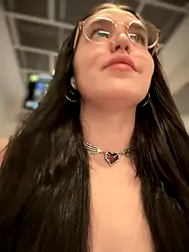 GreciaMorgan – webcam model profile photo Image 7