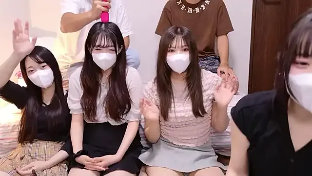 creambaby1 – webcam model profile photo Image 12