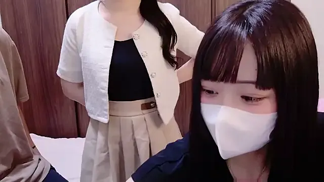 creambaby1 – webcam model profile photo Image 9