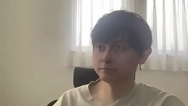 alanna_Micheles – webcam model profile photo Image 3