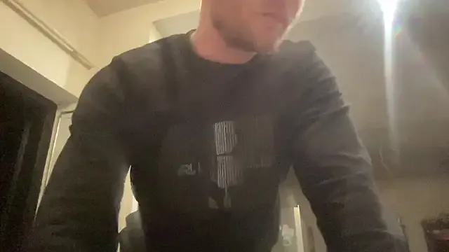 Mia_harmati – webcam model profile photo