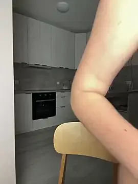 AmyBelmontt – webcam model profile photo Image 6