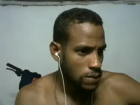 GiaMazzon – webcam model profile photo Image 2