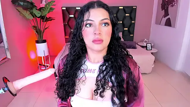 AishaAguilar – webcam model profile photo Image 6