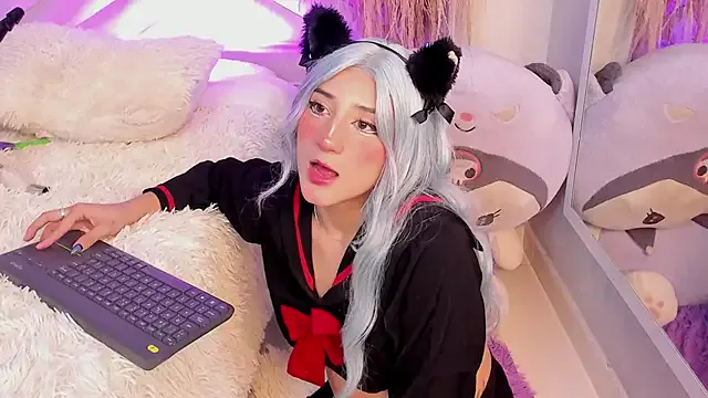 AmyBelmontt – webcam model profile photo Image 15