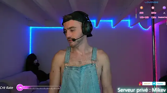 XxAlliGirlNextDoor – webcam model profile photo Image 4