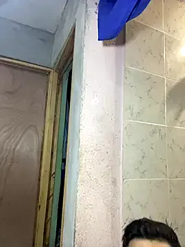 AprilXXS – webcam model profile photo Image 13