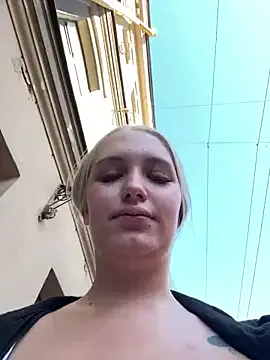 GreciaMorgan – webcam model profile photo Image 12