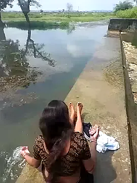 AylaRosell – webcam model profile photo Image 13