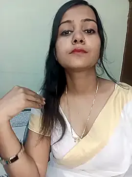 SophieBlaake – webcam model profile photo Image 12