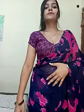 SophieBlaake – webcam model profile photo Image 15