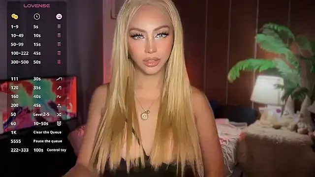 HOT_LADY_777 – webcam model profile photo Image 10