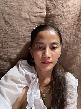 EmilyWeston – webcam model profile photo Image 10